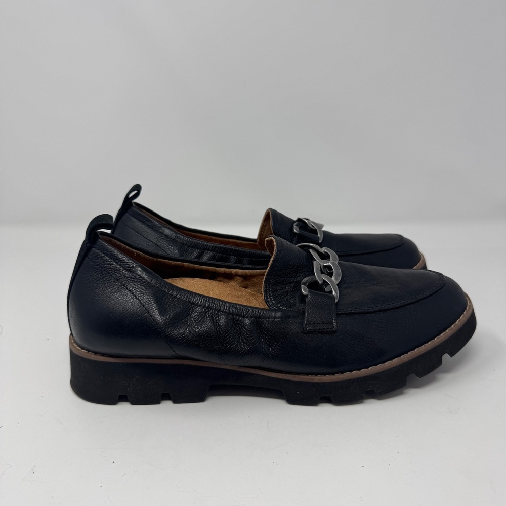 Vionic Cynthia Black Leather Chain Lug Sole Loafers Womens Size 8
